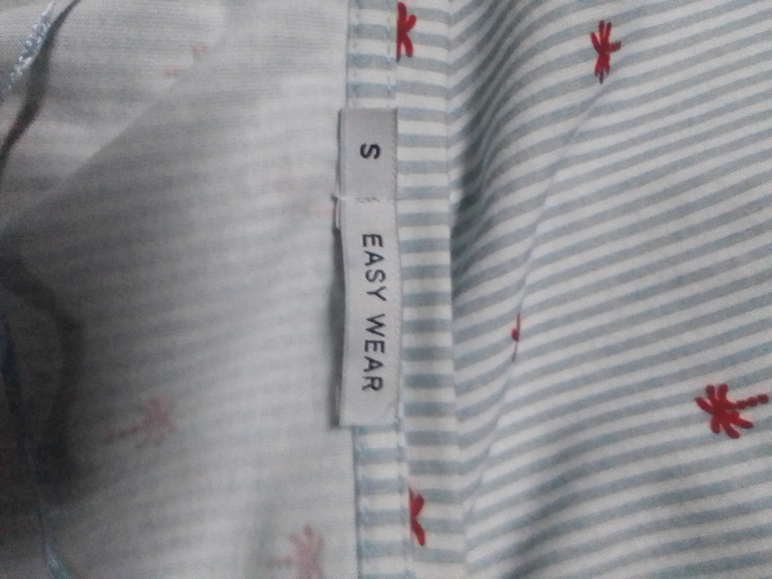 Blusa volantes en hombros - 4