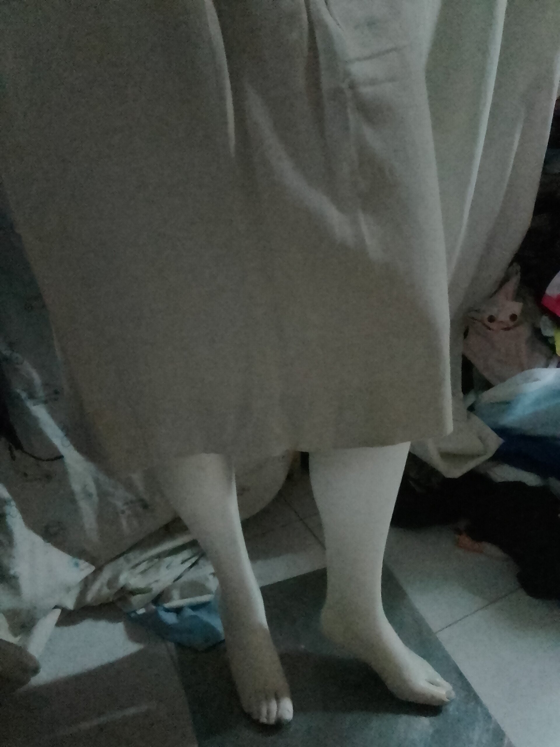 Falda por debajo de la rodilla - 1