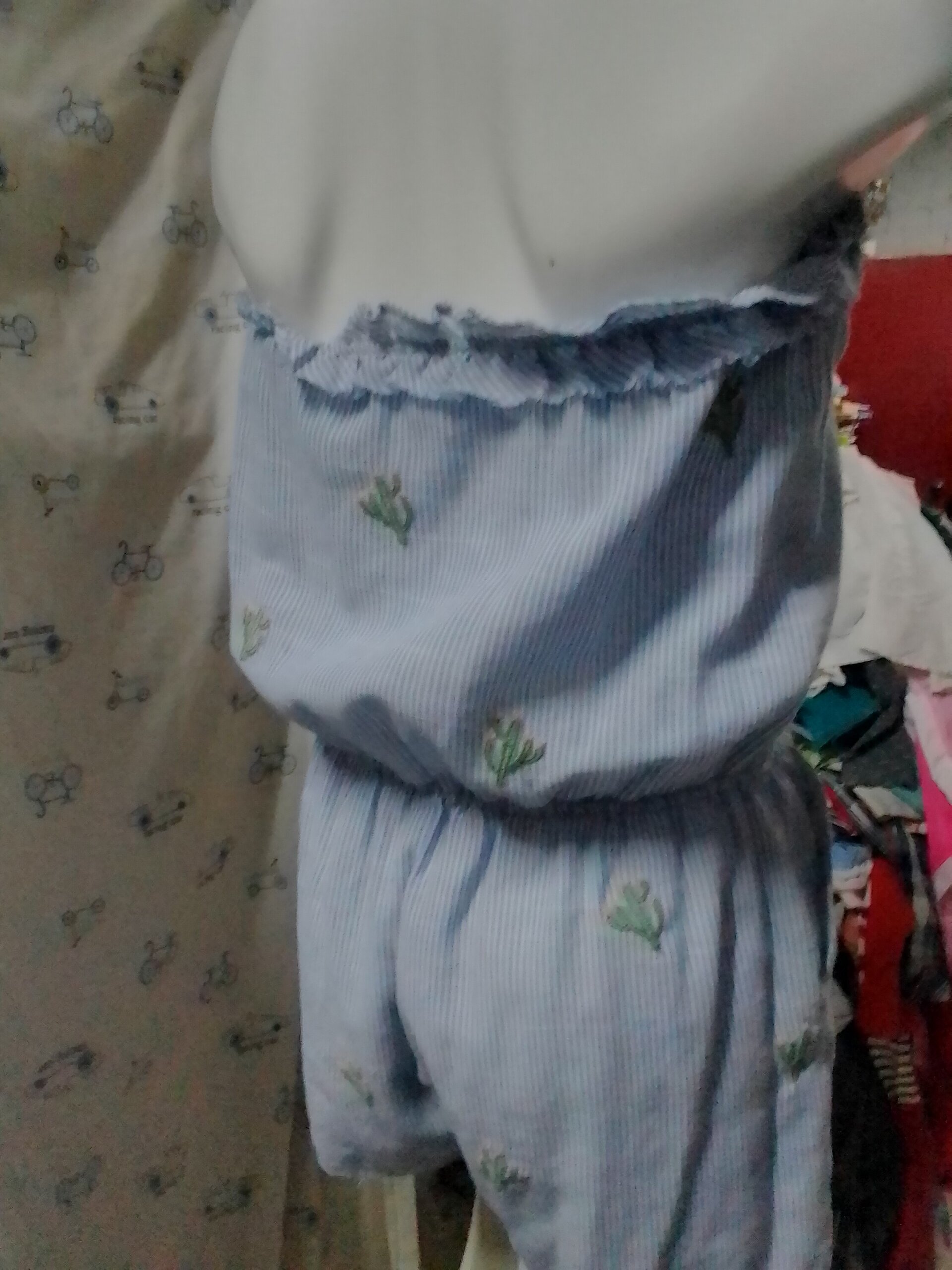 Mono short mujer a rayas con escote - 4