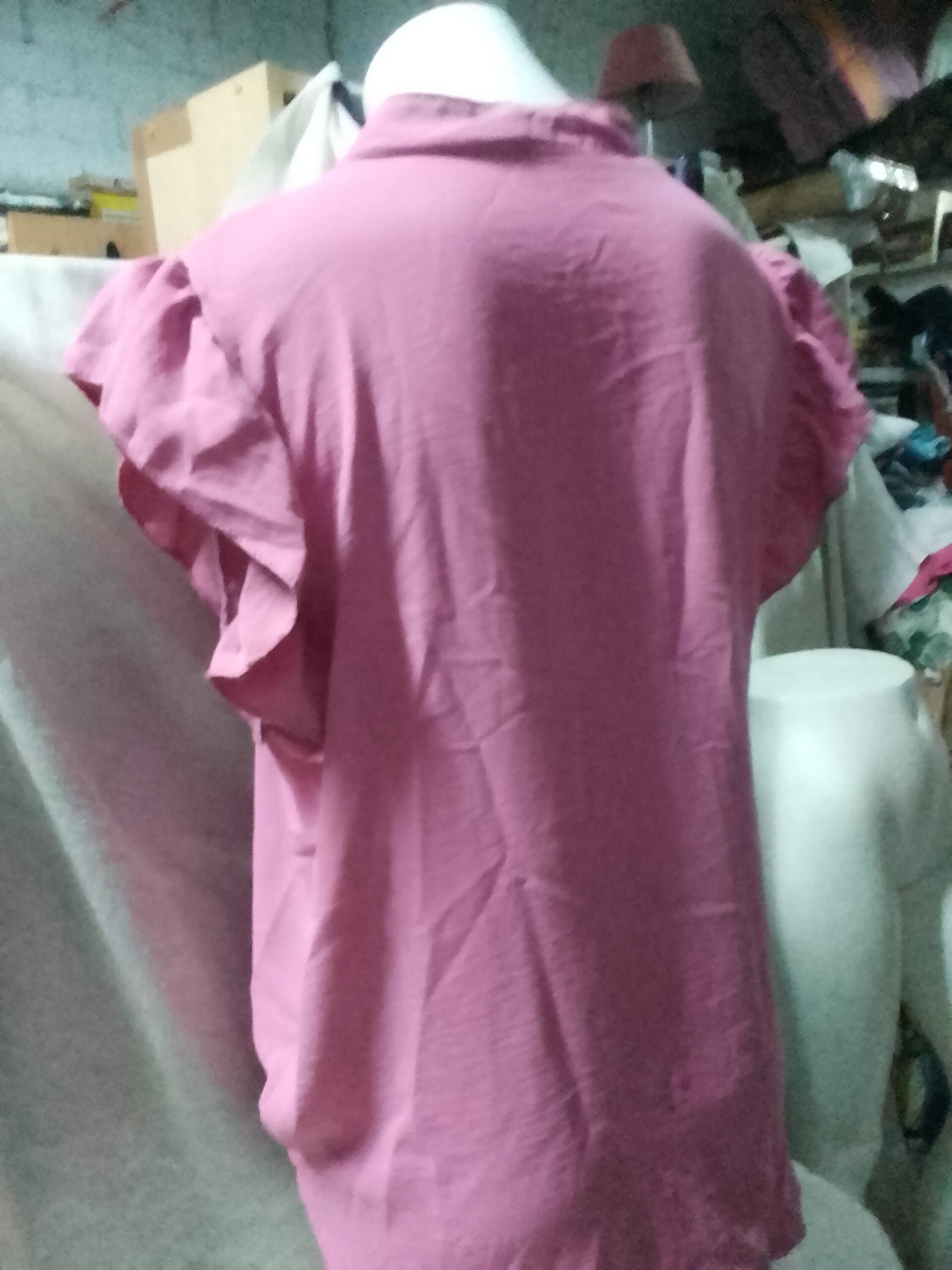 Blusa con manga corta de volantes - 4