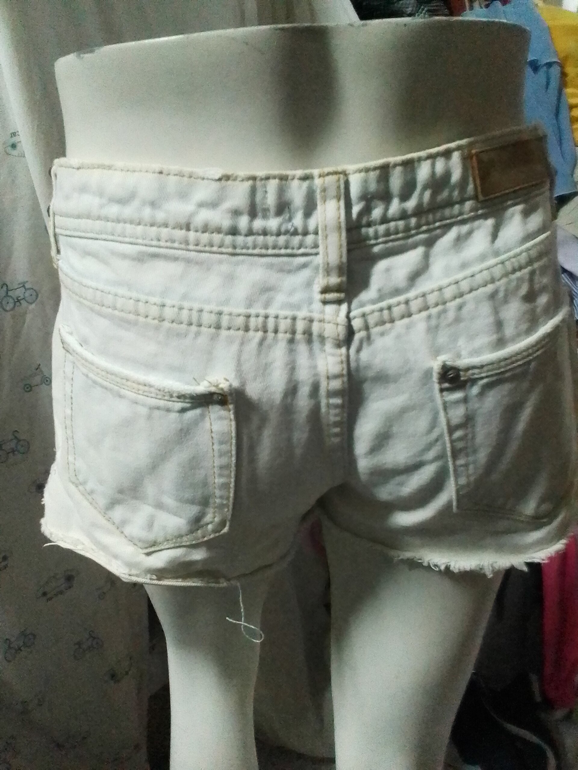 Pantalón short roto - 4