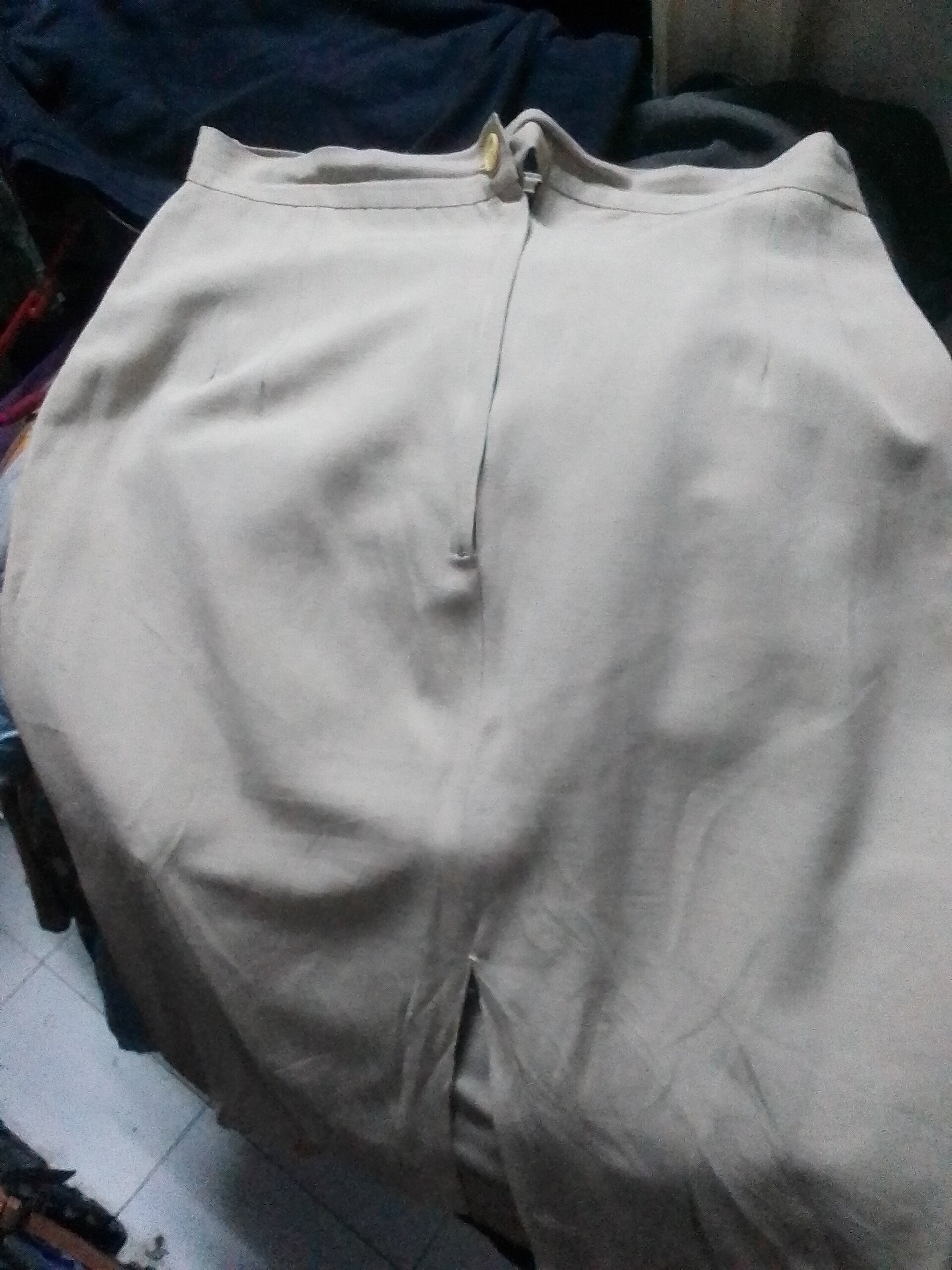 Falda por debajo de la rodilla - 5