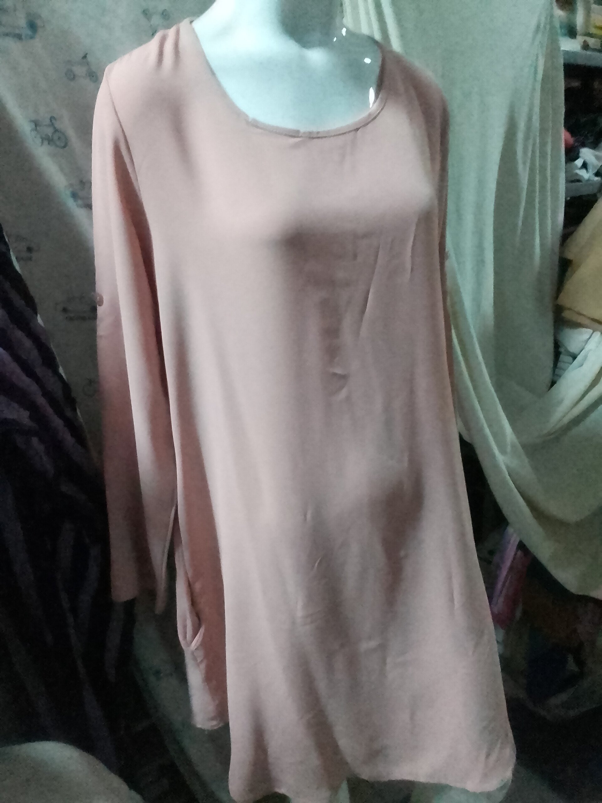 Vestido hasta la rodilla manga larga - 6