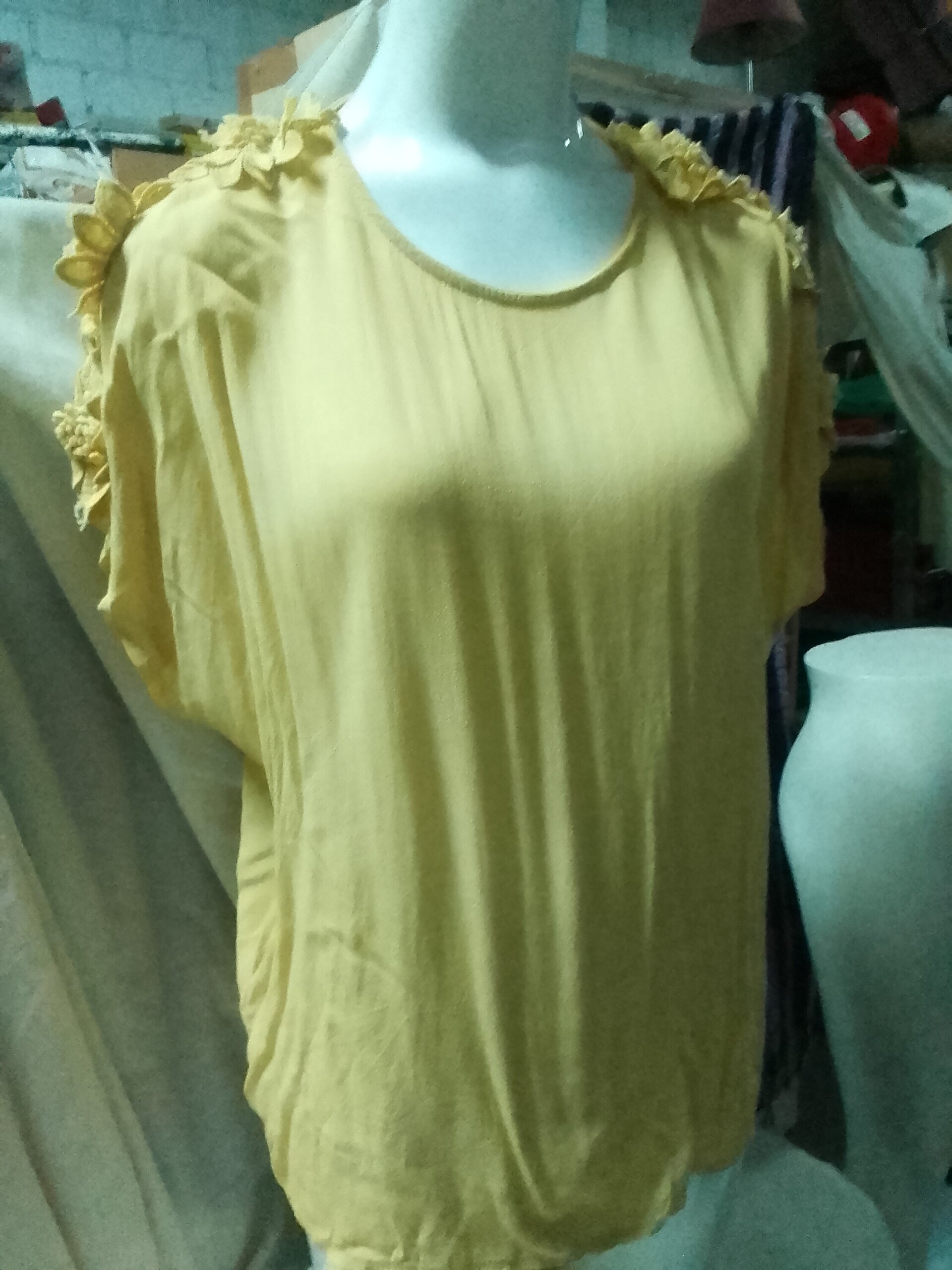 Blusa italiana sin mangas - 1
