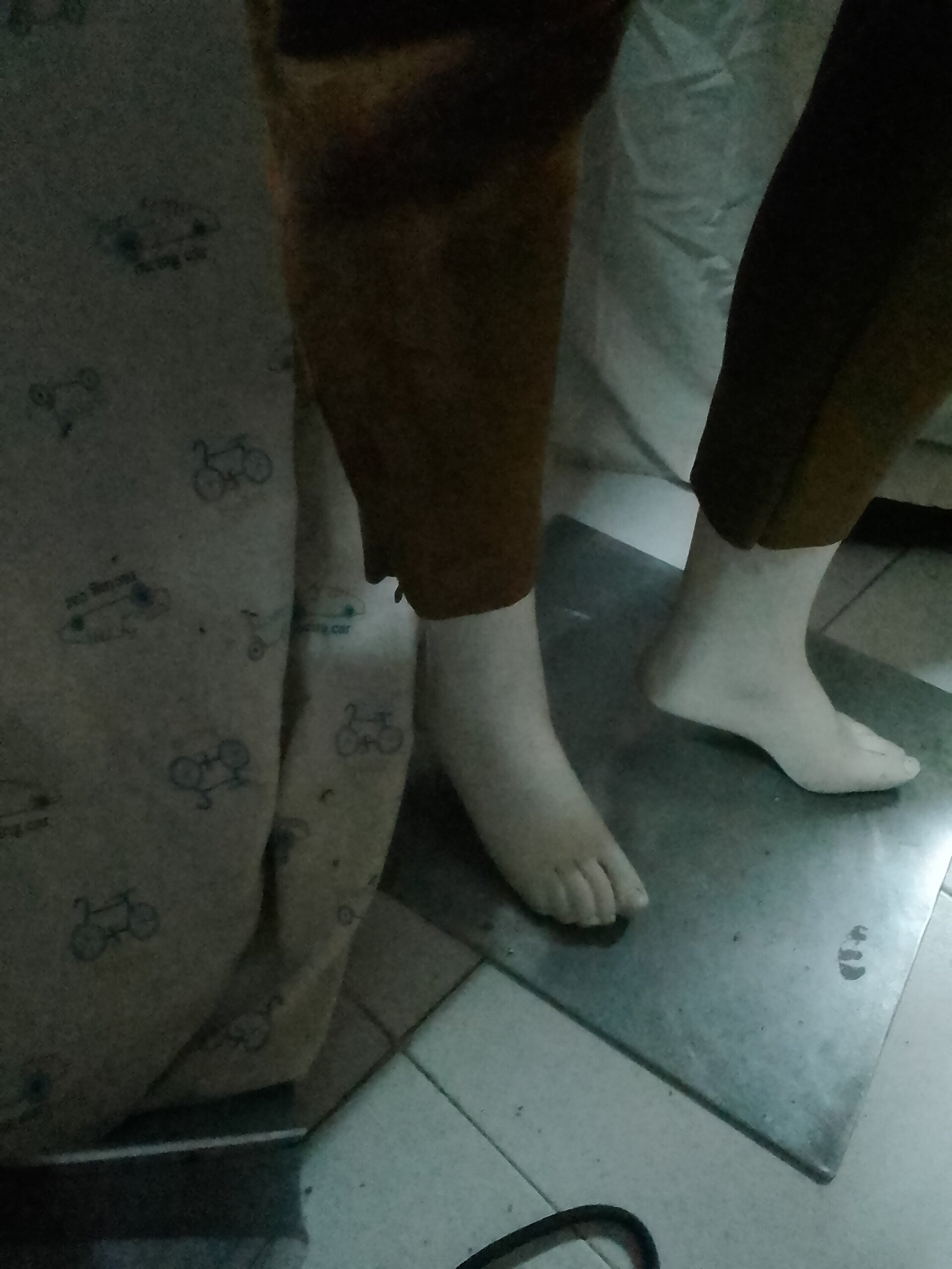 Pantalón de pinzas mujer con bolsillos laterales - 3