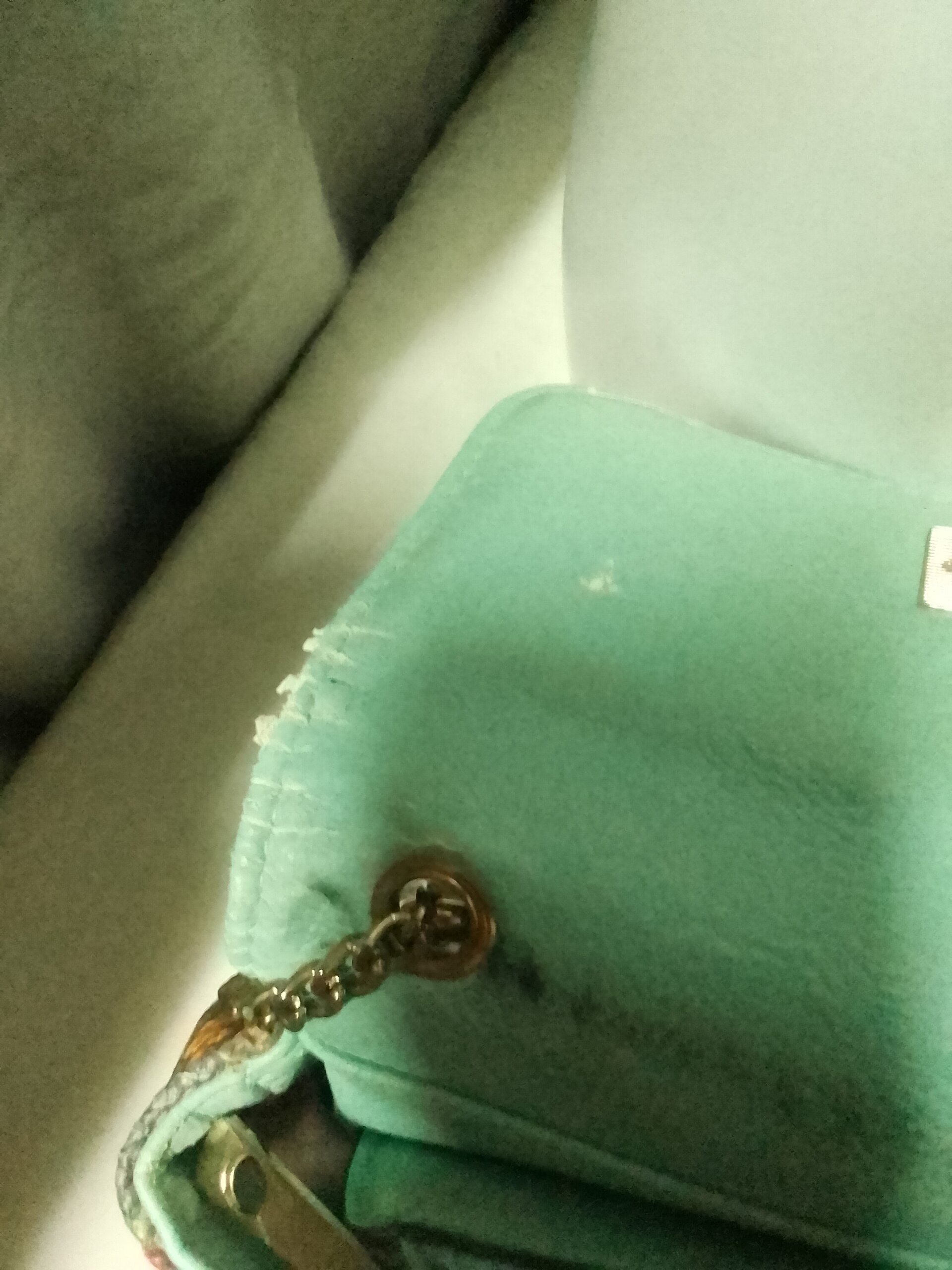 Bolso de hombro cadena dorada - 2