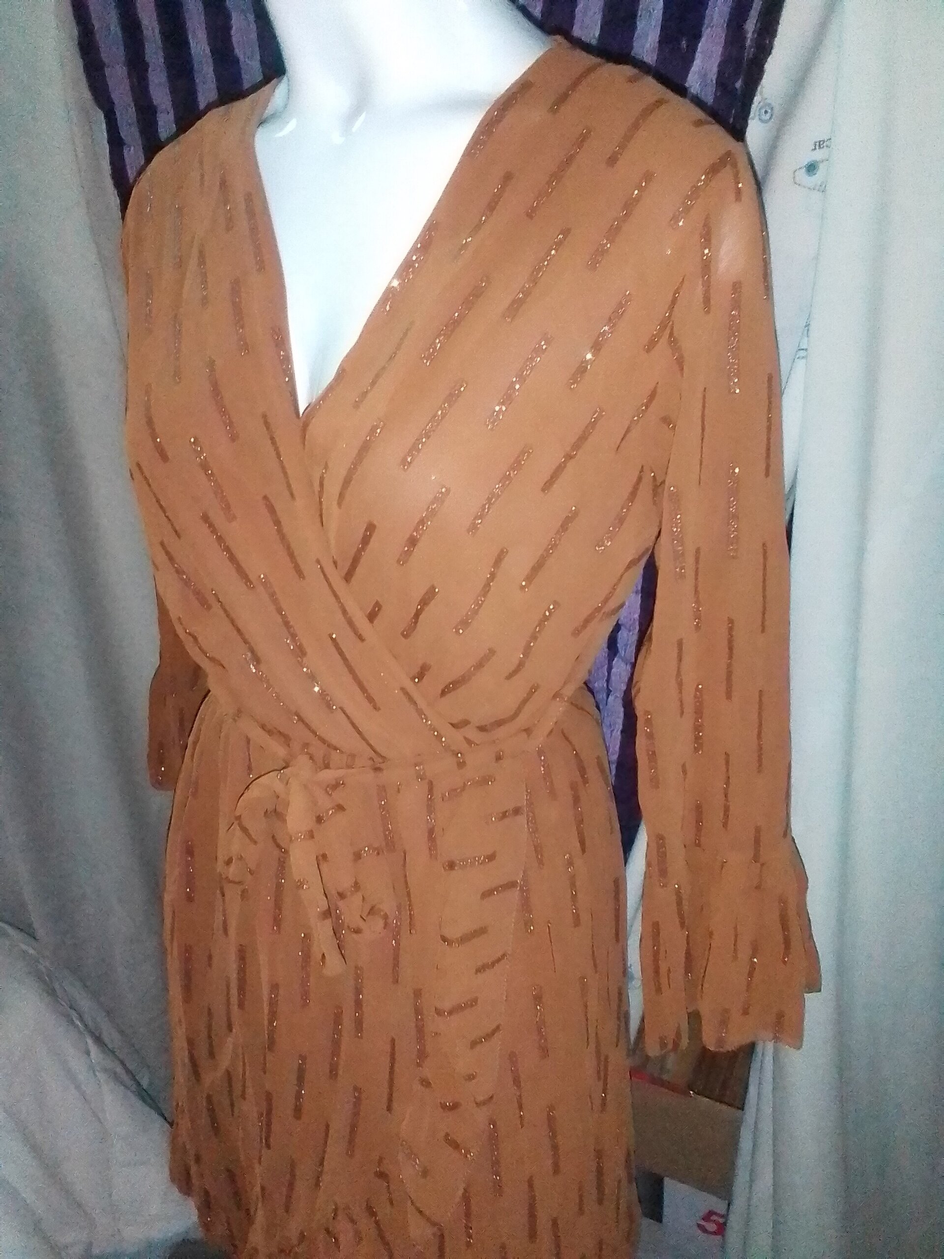 Vestido italiano con volantes y lazo a la cintura - 1