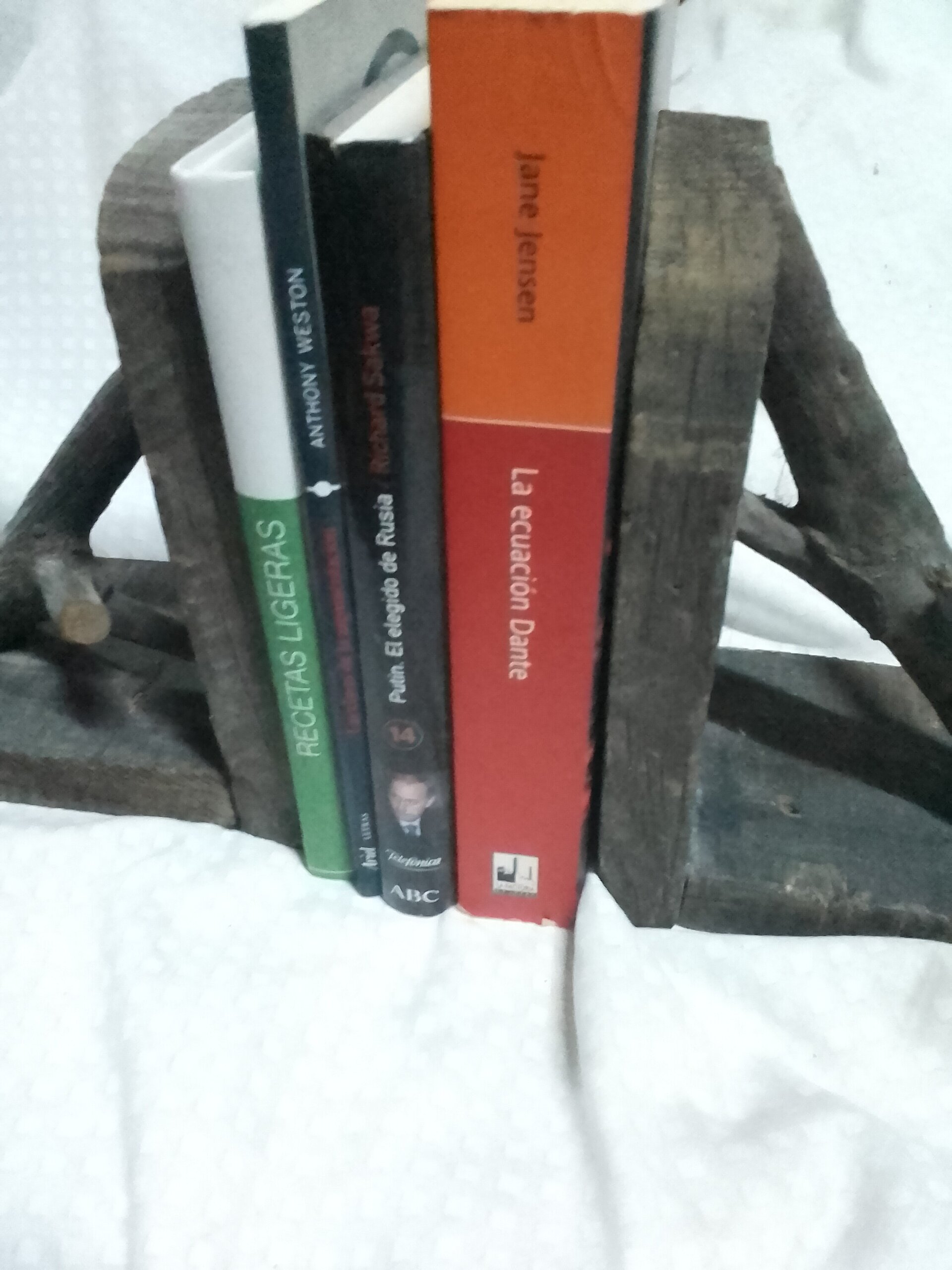 Sujeta libros de madera - 6