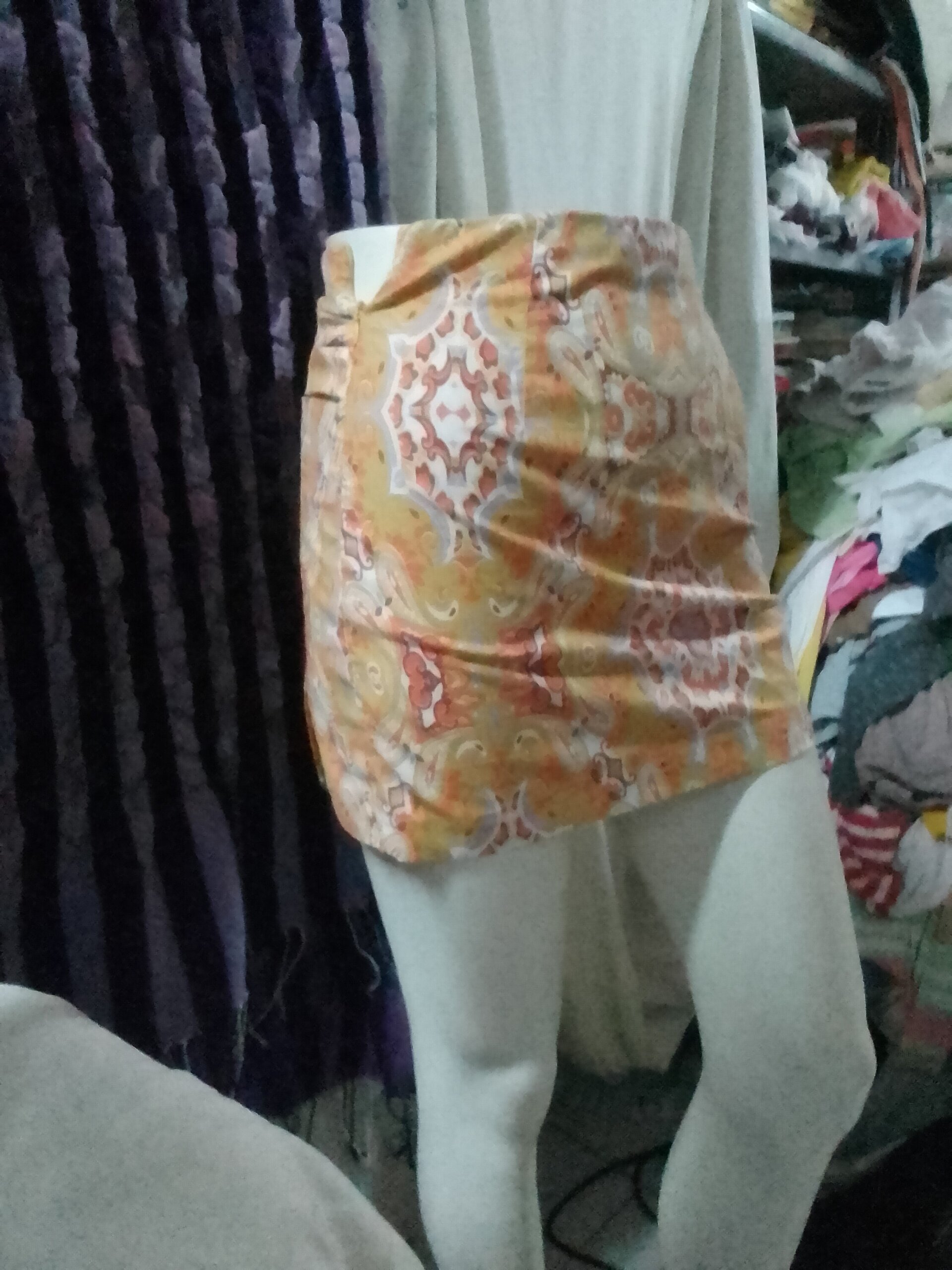 Minifalda estampada mujer ceñida - 4