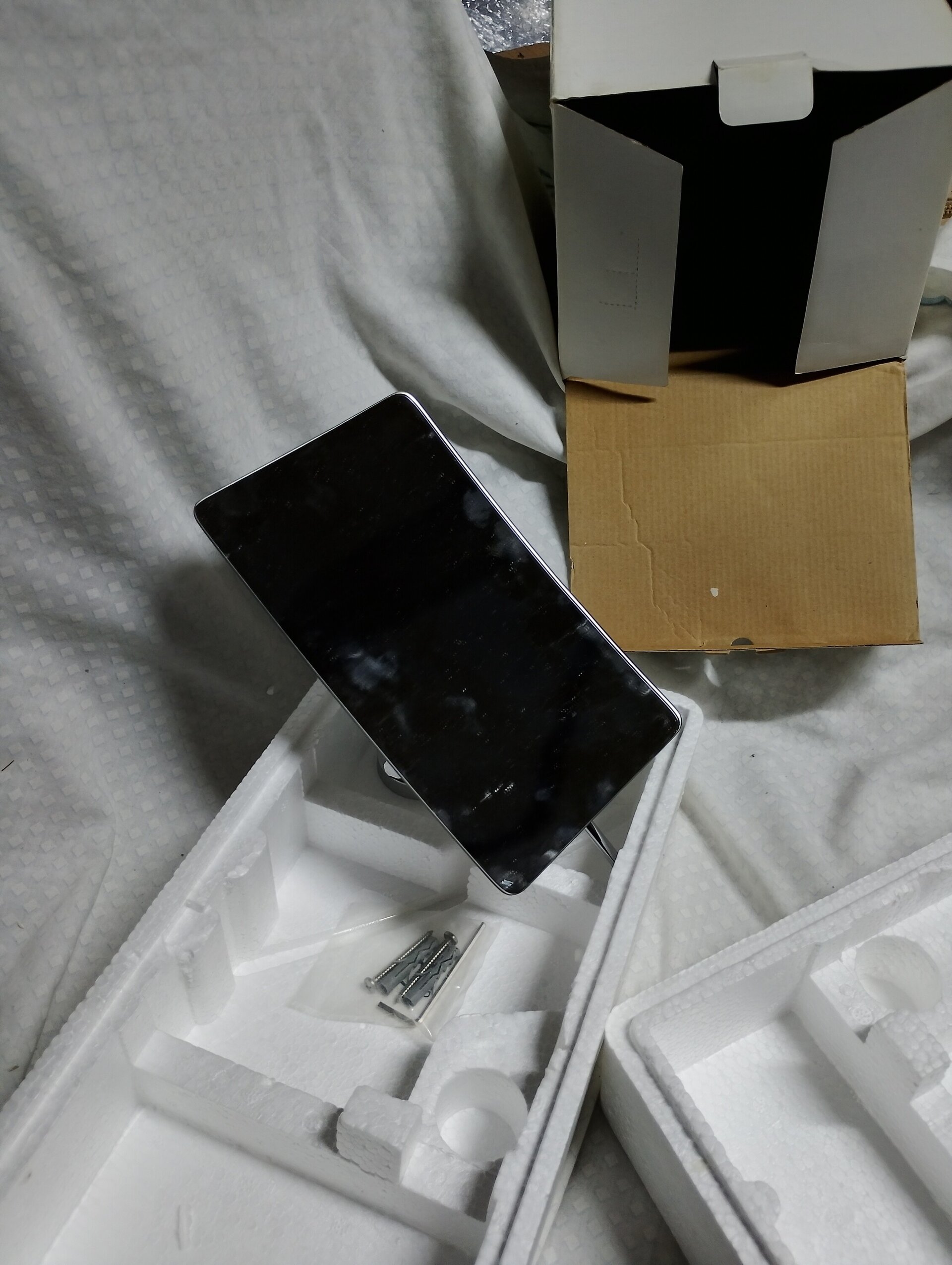 Espejo de aumento para baño - 1